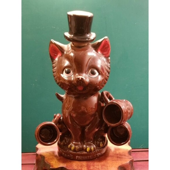 Dad's Private Stuff Cat in Top Hat Liquor Decanter W/ 3 Shot Glasses 8"X3.5"X3" - Picture 1 of 7